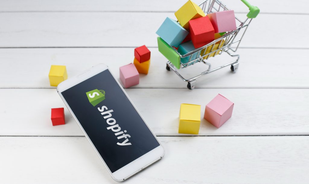 How to Optimise Your Shopify Store for Mobile Commerce in 2025
Deployflow